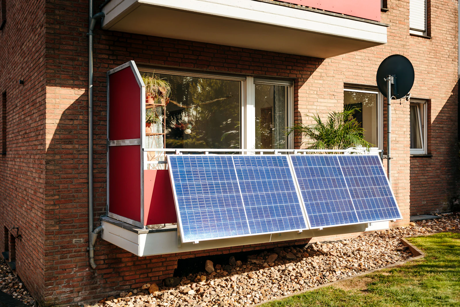 Rooftop solar array