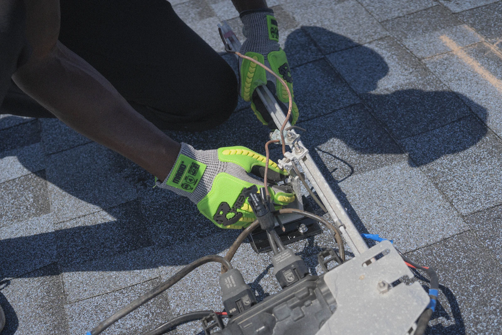 Solar panel repair and removal cost